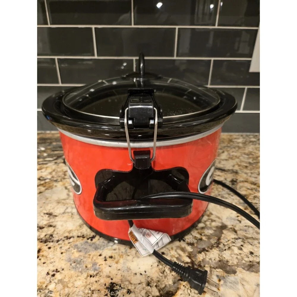 UGA Georgia Bulldogs 6-Quart Cook & Carry Crock-Pot - Tailgating- Tested Working